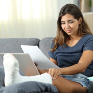 La adaptación del puesto de trabajo del incapacitado.